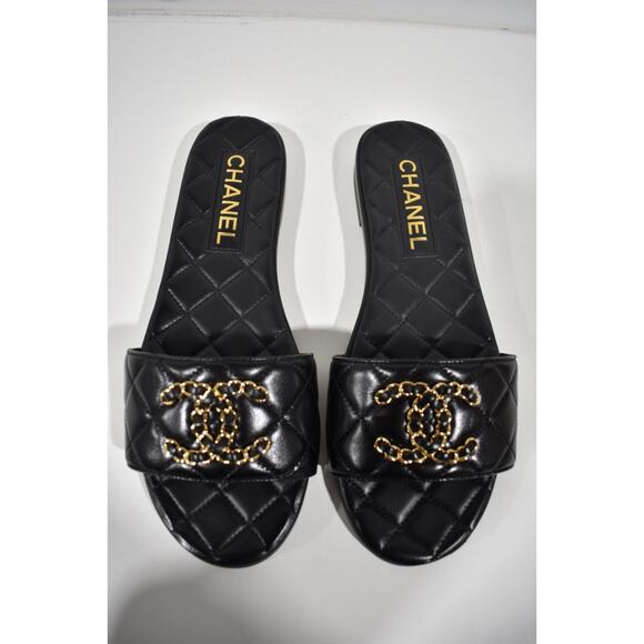 Chanel 23P Black Chain Gold CC Logo Quilted Mules Slide Sandal Slip On Flat 37.5 - Picture 8 of 12